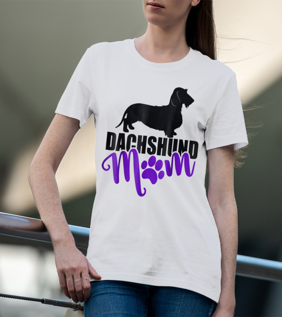 Dachshund Mom Wirehair Paw T-Shirt