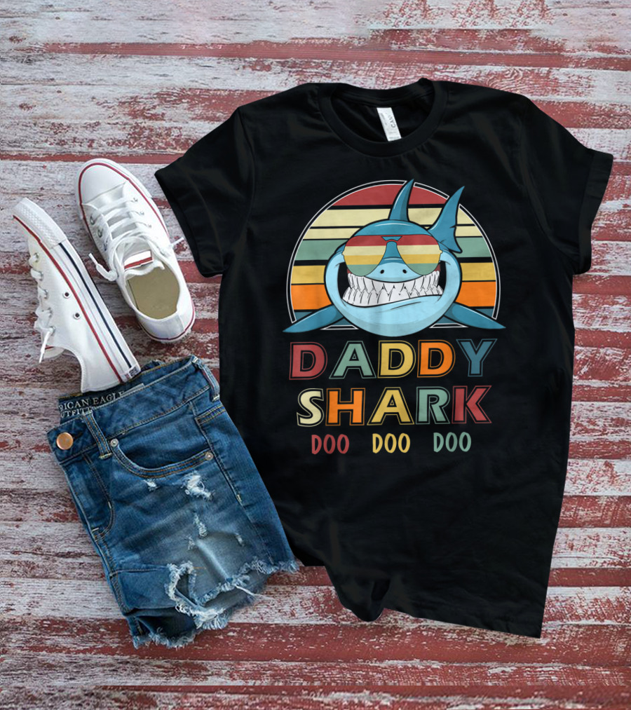 Daddy Shark Doo Doo Doo Retro Vintage T-Shirt