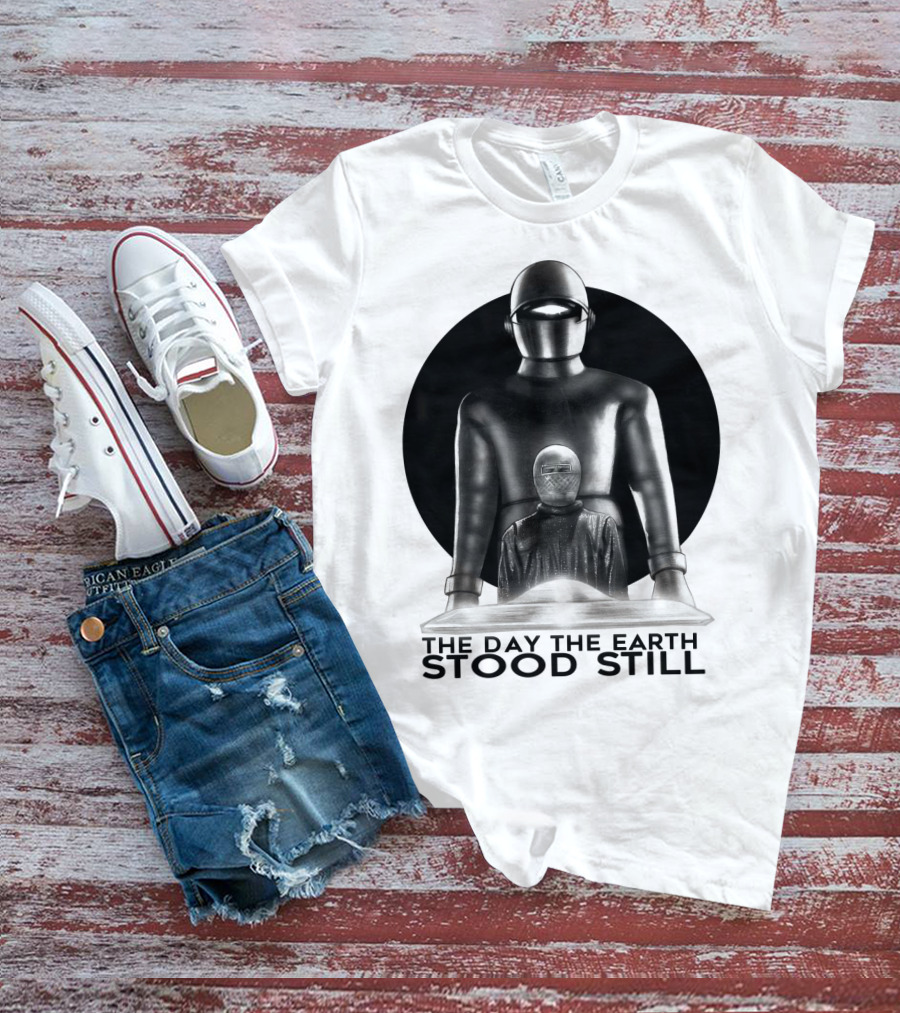 The Day The Earth Stood Still Classic Sci-Fi Robot And Alien T-Shirt