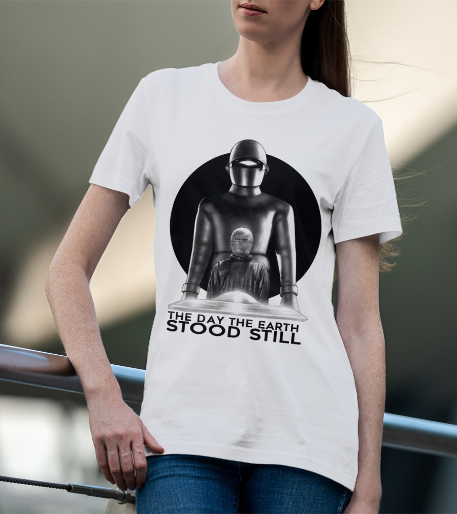The Day The Earth Stood Still Classic Sci-Fi Robot And Alien T-Shirt