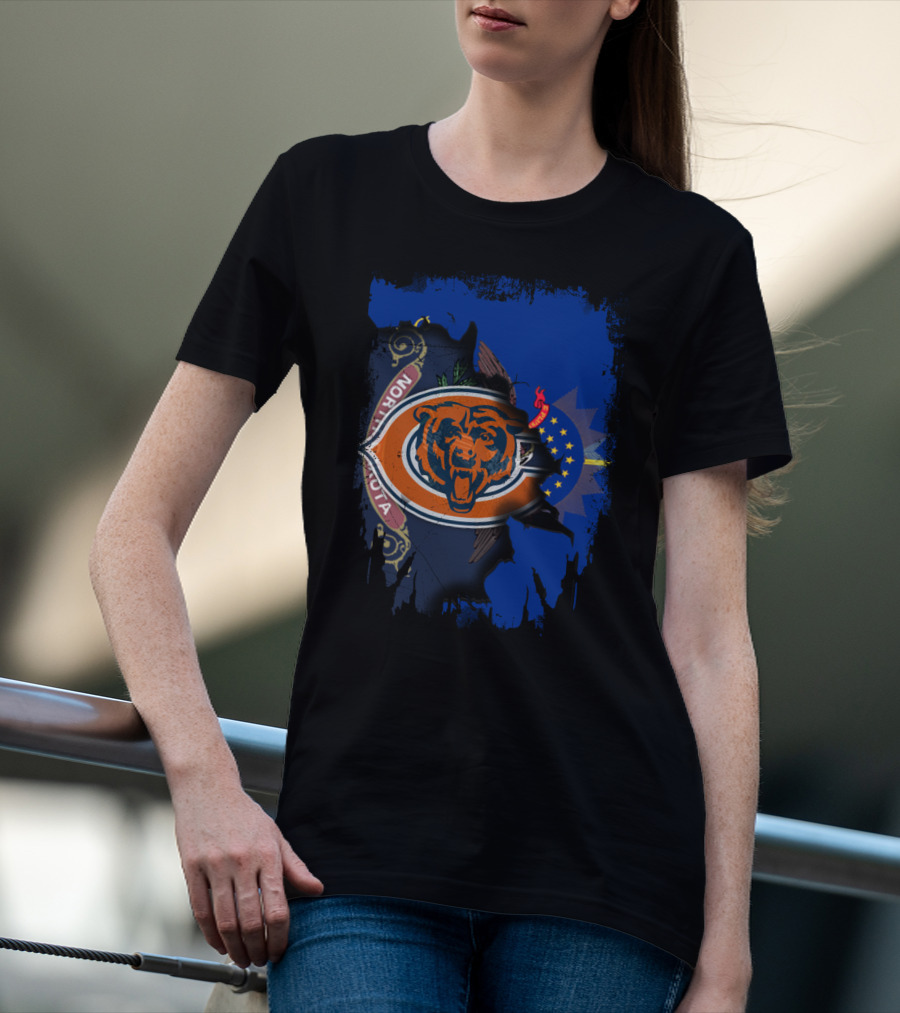 North Dakota Flag With Chicago Bears Logo Fusion T-Shirt