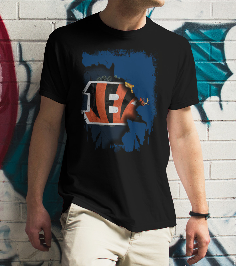 Vermont Map With Cincinnati Bengals Logo Inside T-Shirt