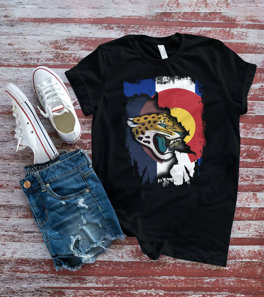 Colorado Flag With Jaguars Roaring Spirit T-Shirt