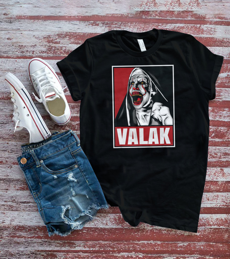 Scary Horror Valak Conjuring Nun Halloween Present T-Shirt