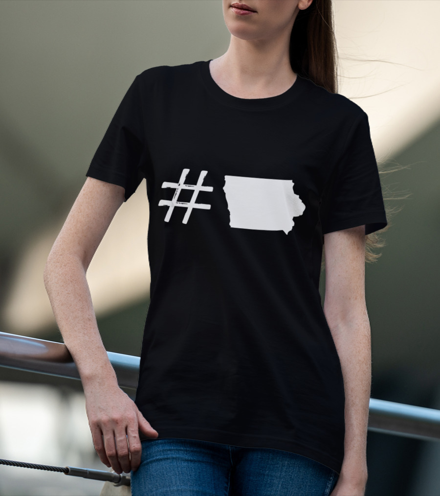 Iowa IA USA Flag Holiday Traveling T-Shirt
