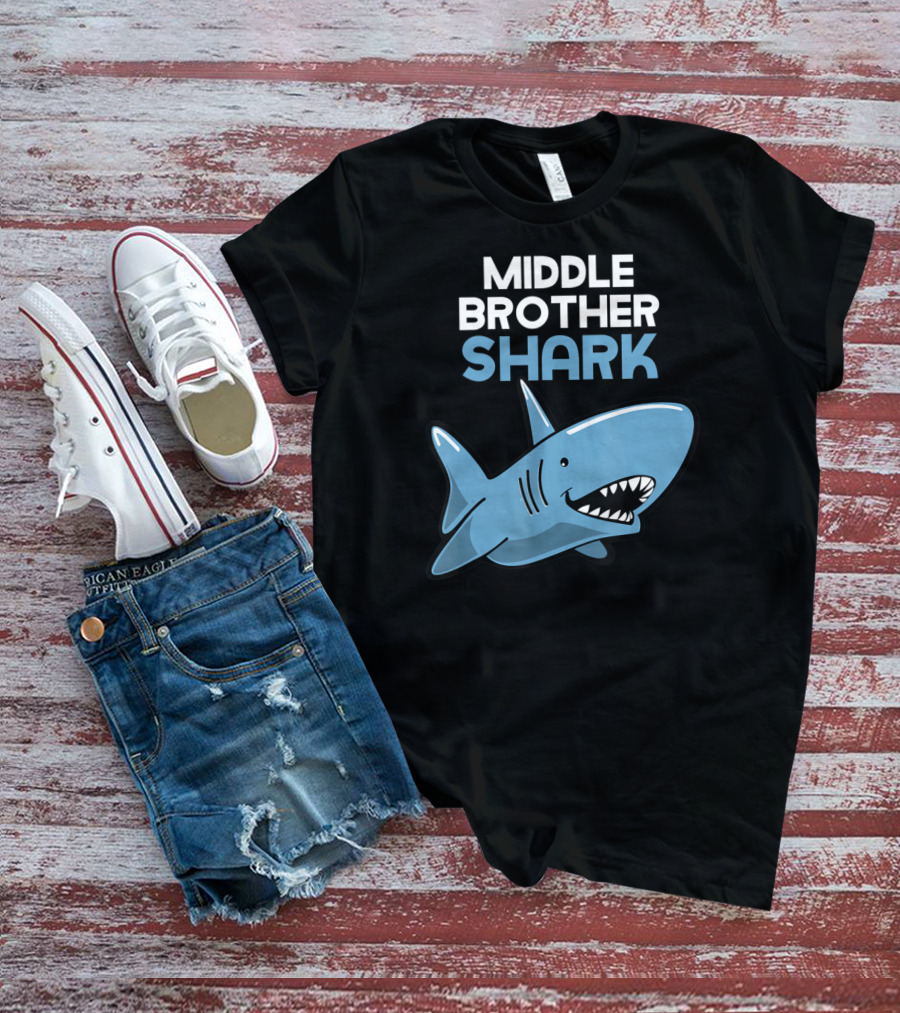 Middle Brother Shark Funny Family Cute Cartoon Shark T-Shirt