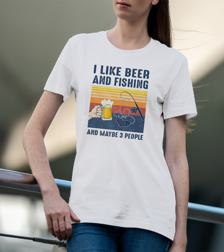 I Like Beer And Fishing And Maybe 3 People Vintage Sunset Beer Mug Fishing Rod T-Shirt