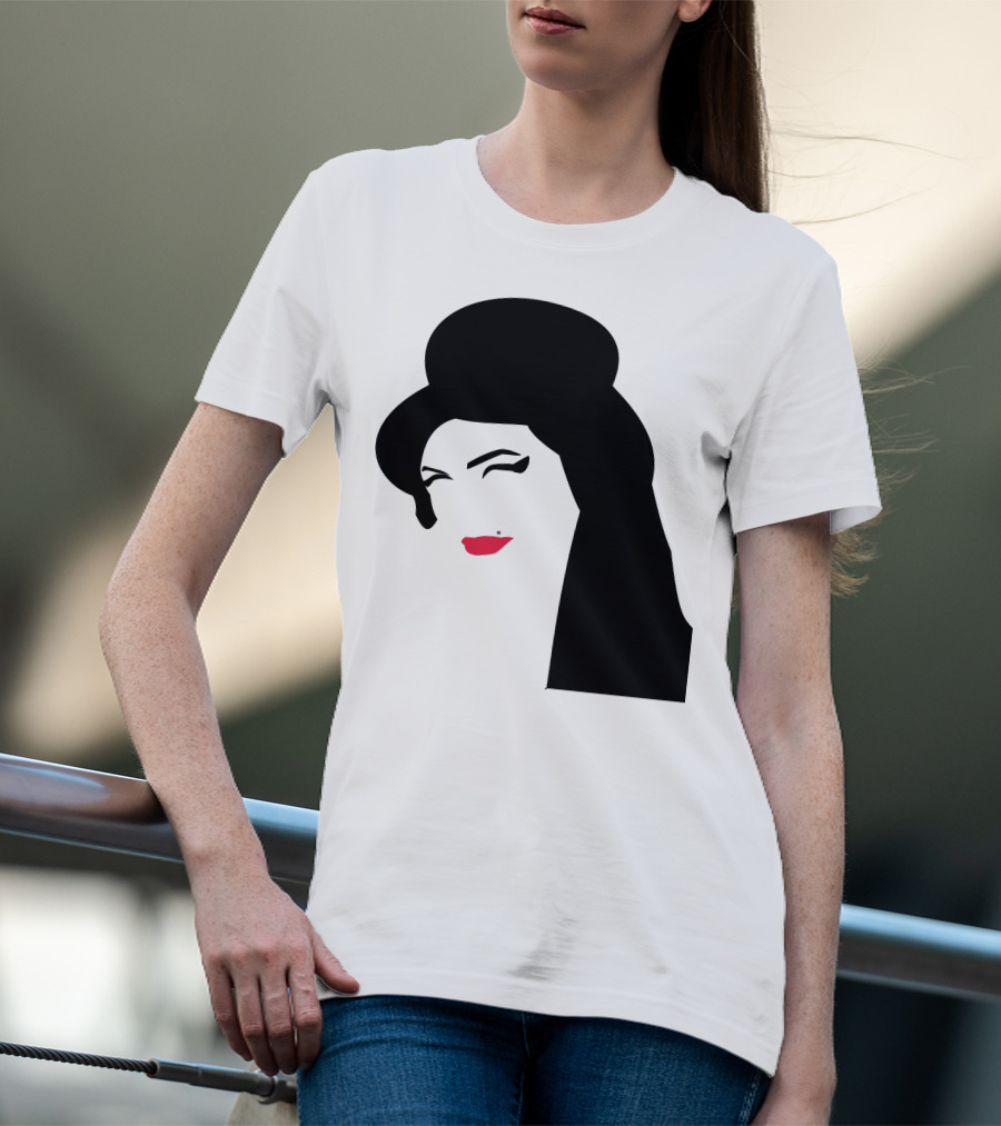 Amy Winehouse Iconic T-Shirt