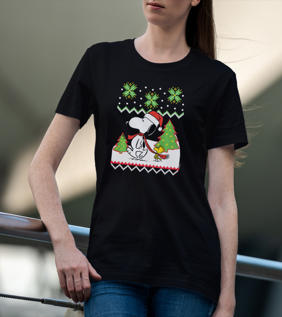 Peanuts Santa Snoopy Woodstock Snow Christmas Trees T-Shirt