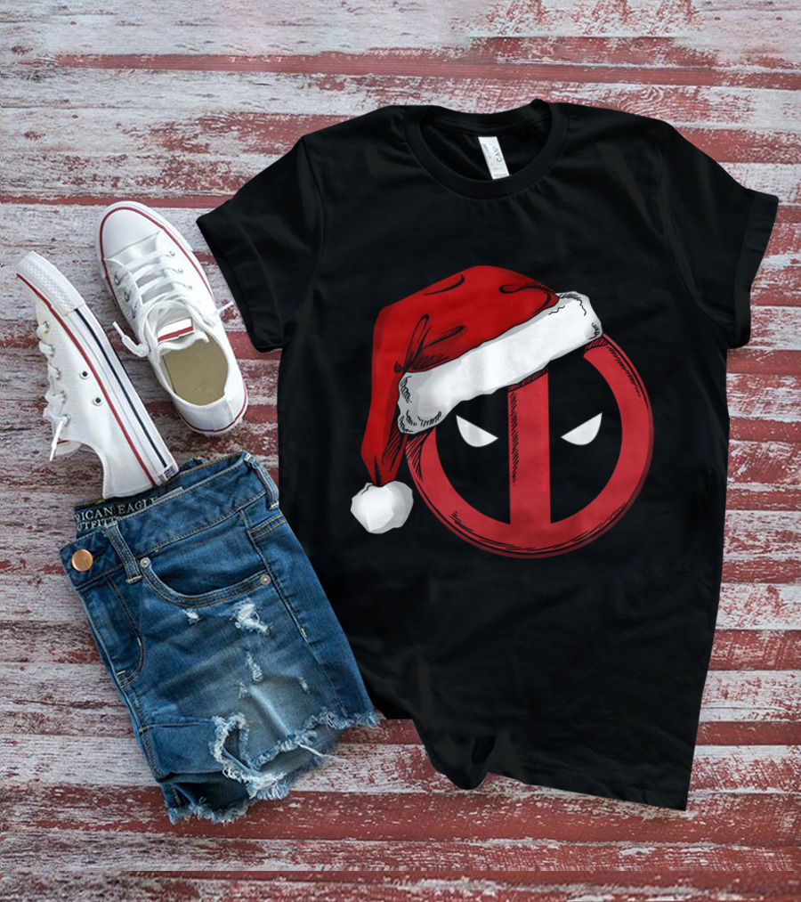 Marvel Deadpool Santa Hat T-Shirt