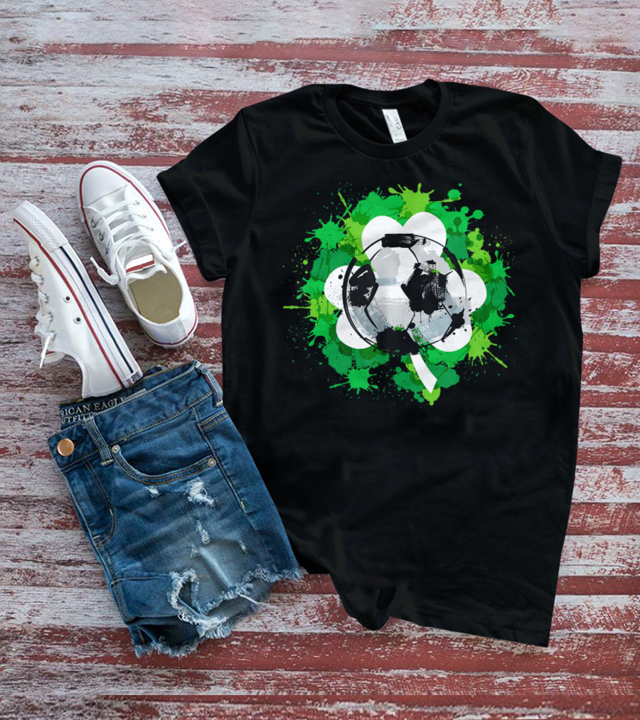 St Patrick's Day Soccer Ball Shamrock Green Splatter T-Shirt