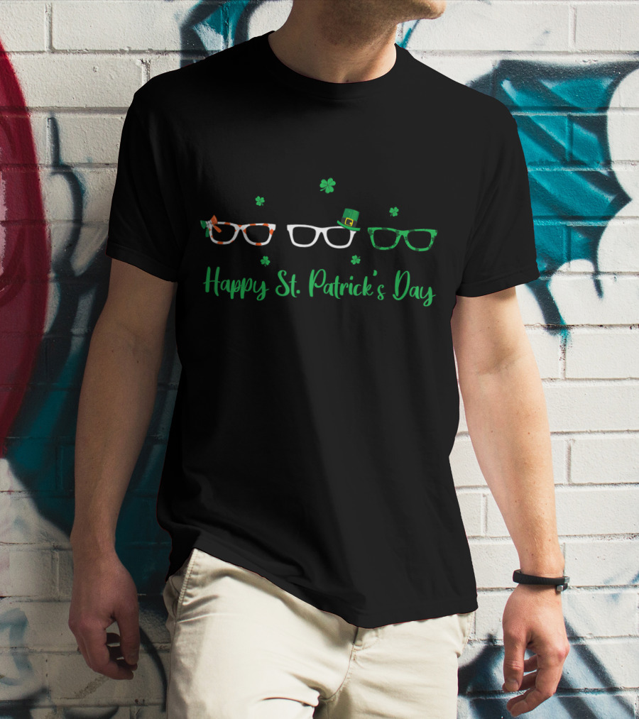Happy St Patrick's Day Optometrist Glasses Shamrock Hat T-Shirt