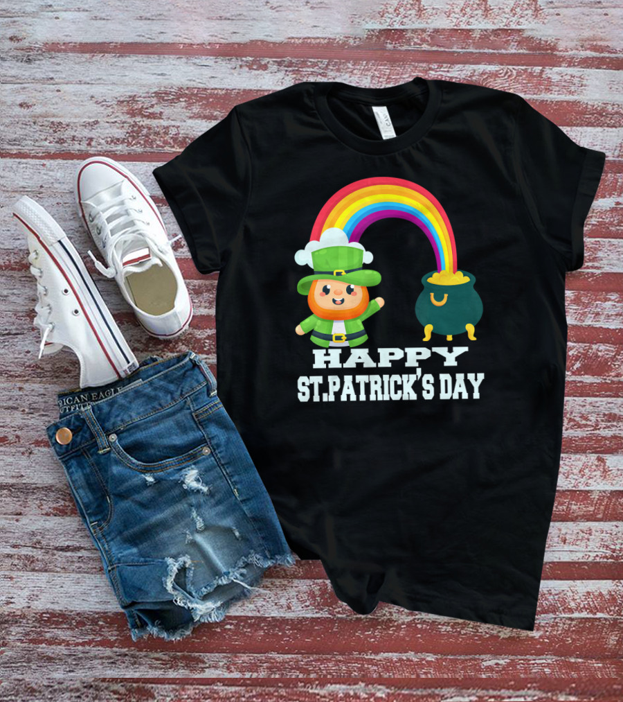 HAPPY ST. PATRICK'S DAY Rainbow Leprechaun Pot Of Gold T-Shirt