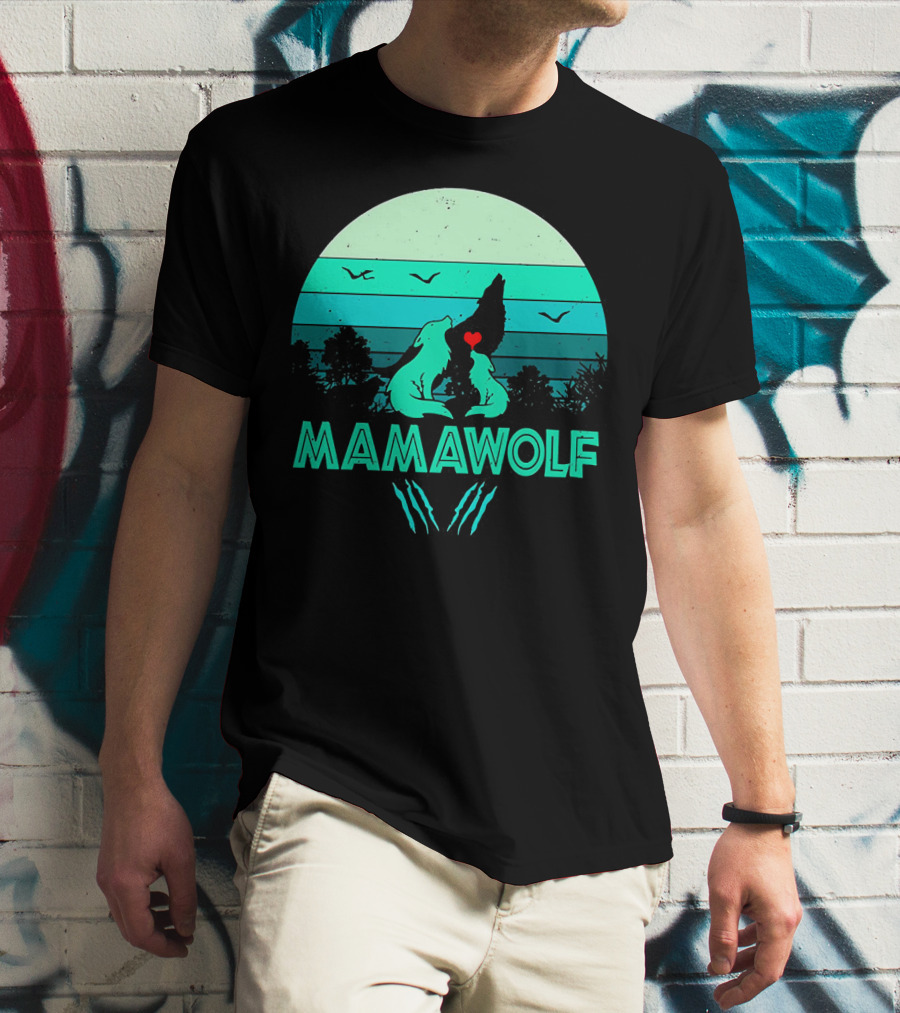 MAMAWOLF Babies Mom Vintage Wolf Heart Moon T-Shirt