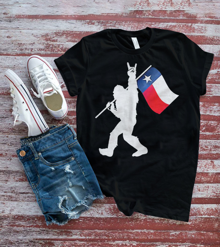 Bigfoot Holding Texas Flag Rock And Roll Salute T-Shirt