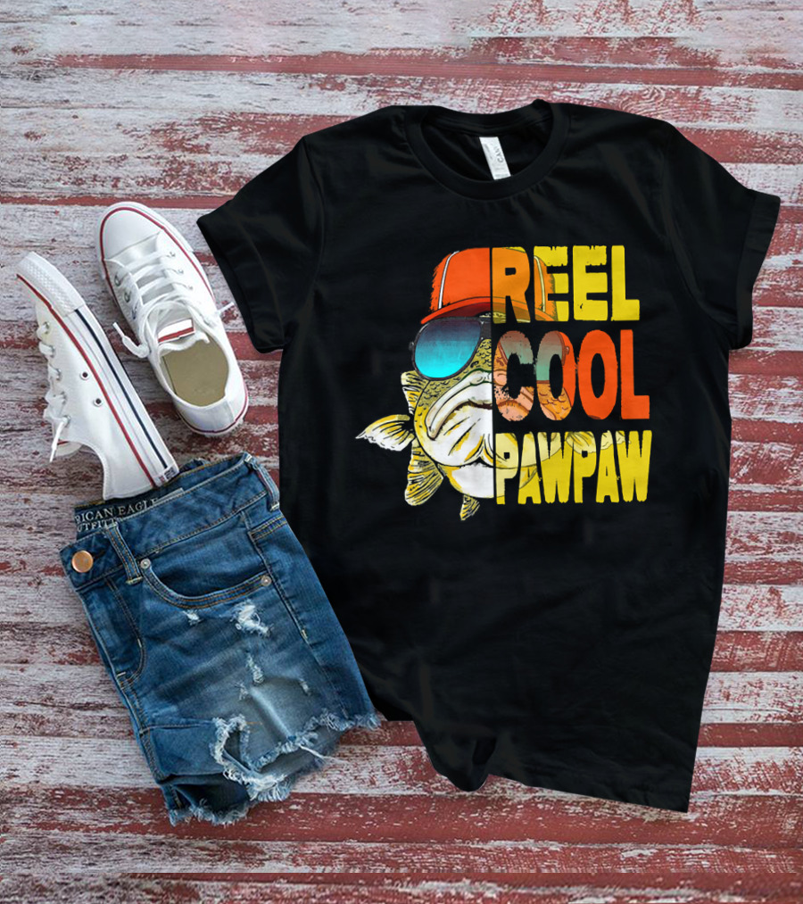 REEL COOL PAWPAW Fathers Day Fishing 143 T-Shirt