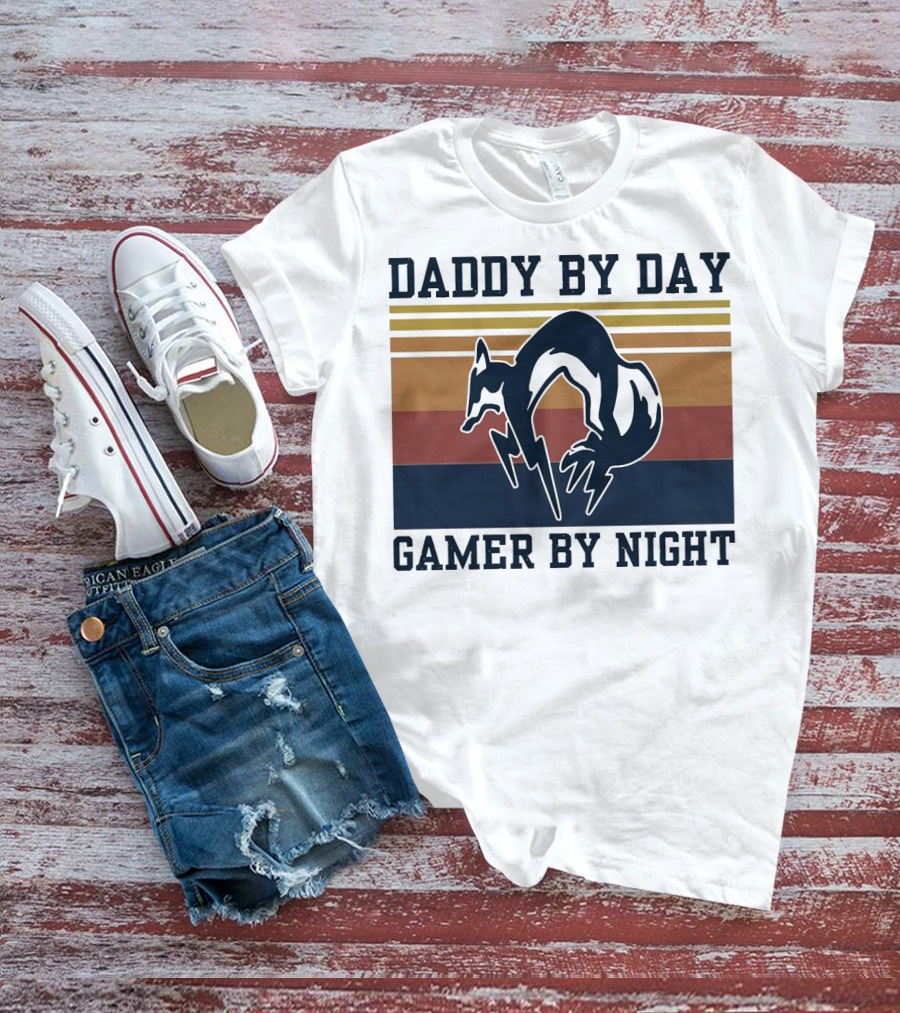 Daddy By Day Gamer By Night Retro Foxhound T-Shirt