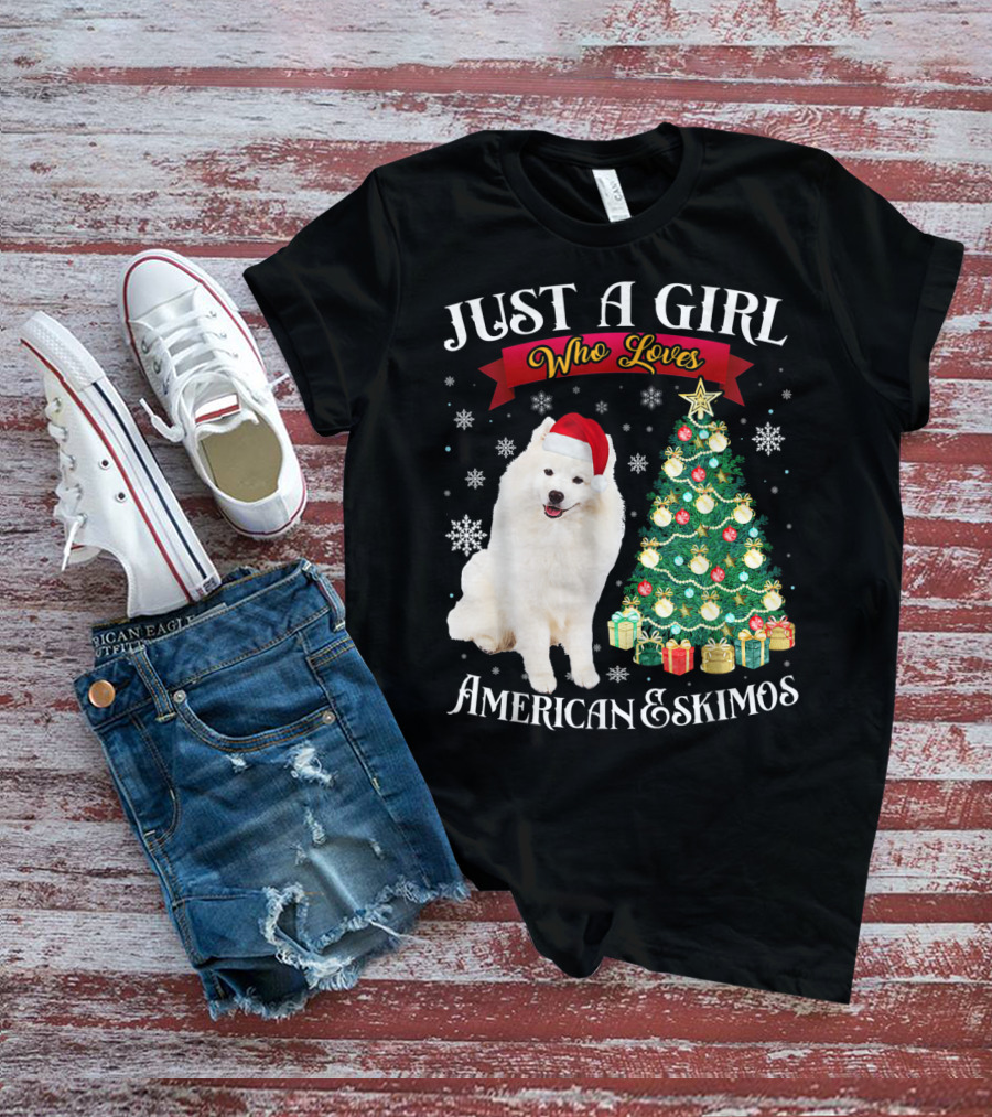 Just A Girl Who Loves American Eskimos Santa Hat Christmas Tree T-Shirt