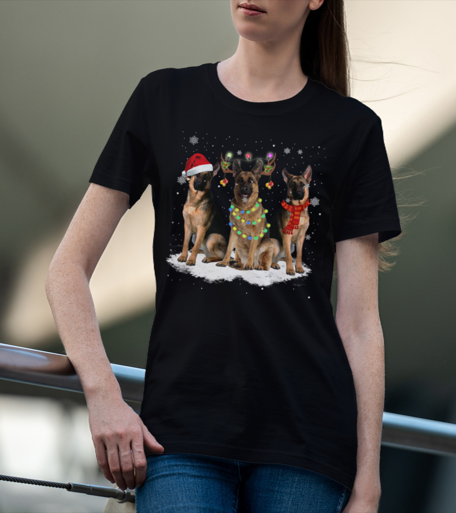 German Shepherds With Santa Hat And Christmas Decorations T-Shirt