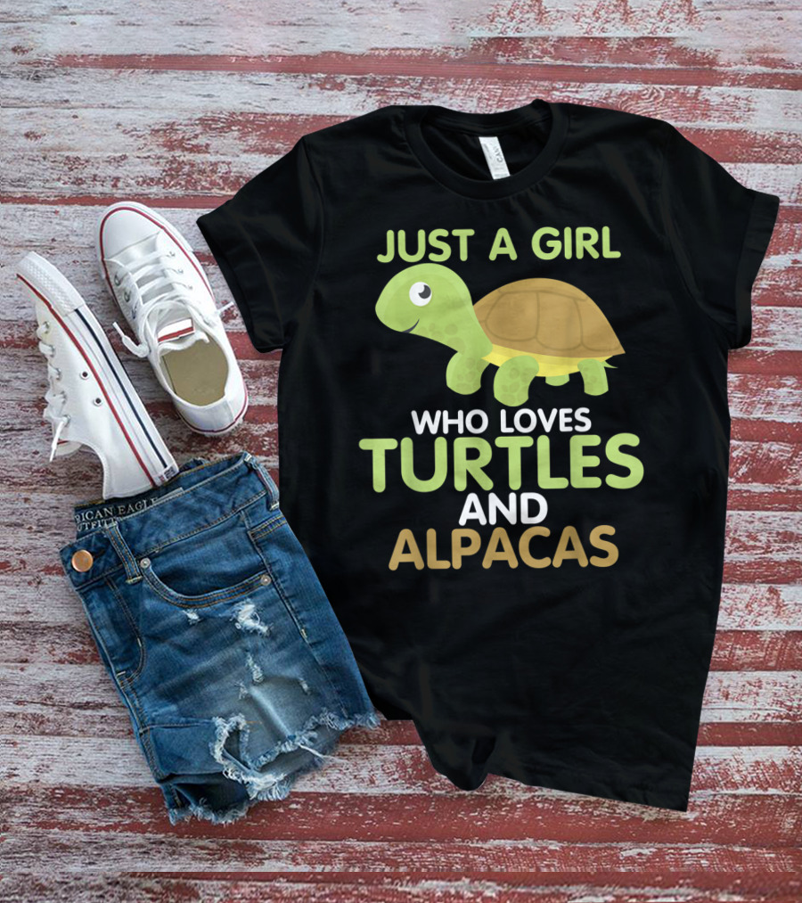 JUST A GIRL WHO LOVES TURTLES AND ALPACAS T-Shirt