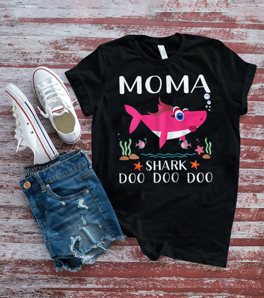 Moma Shark Doo Doo Doo Pink Grandma Ocean Scene T-Shirt