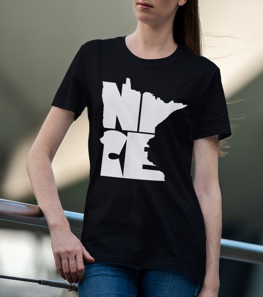 Minnesota Nice Map Outline T-Shirt