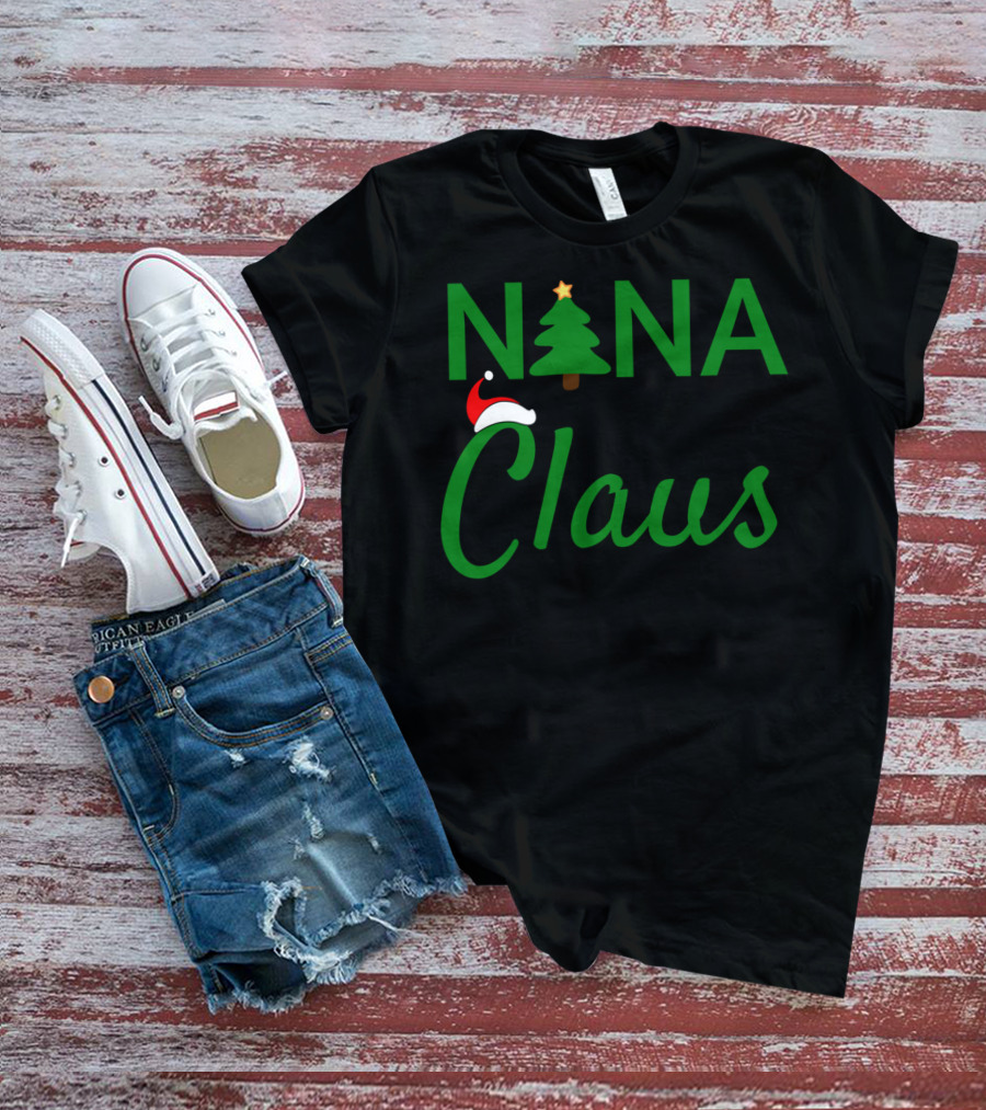 Nana Claus Daddy Claus Baby Claus Mama Claus Christmas Tree Santa Hat T-Shirt