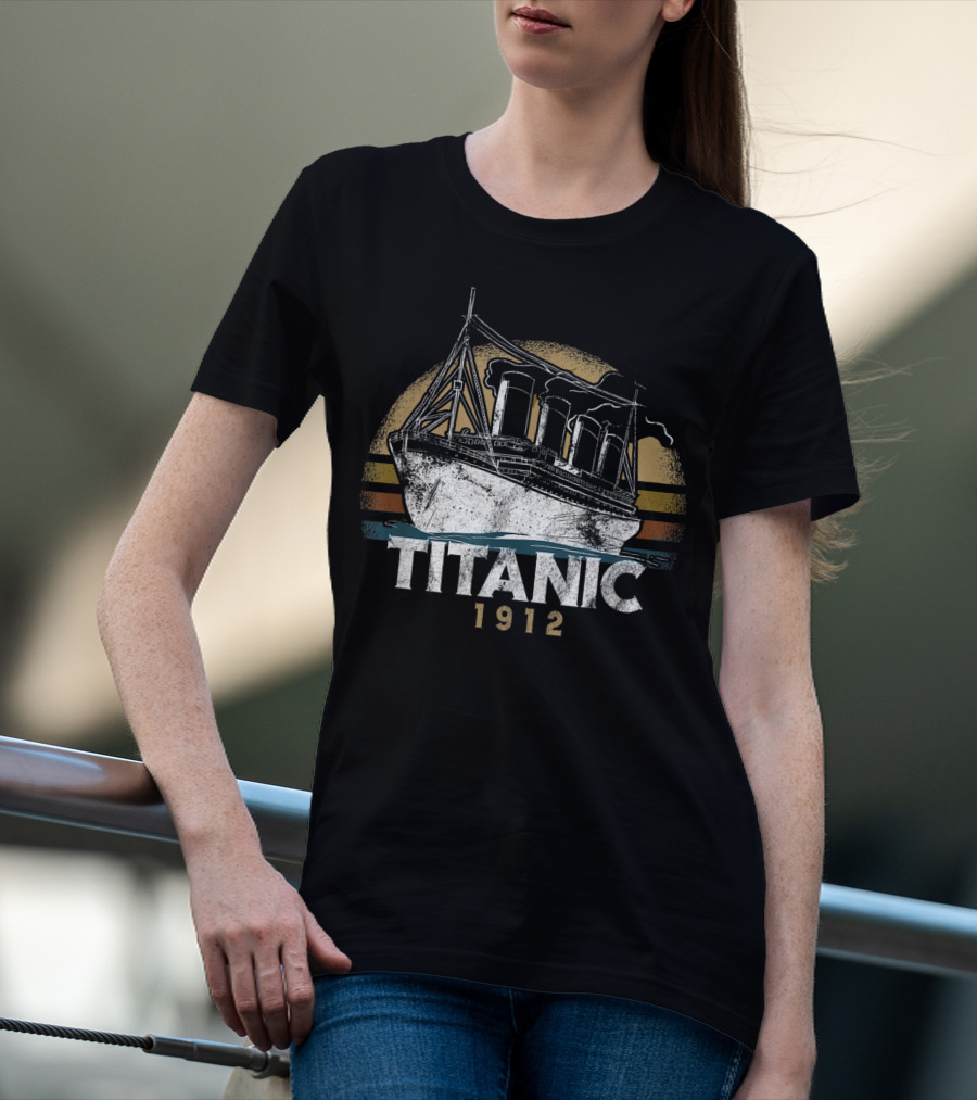 Titanic 1912 Vintage Ocean Liner Retro T-Shirt