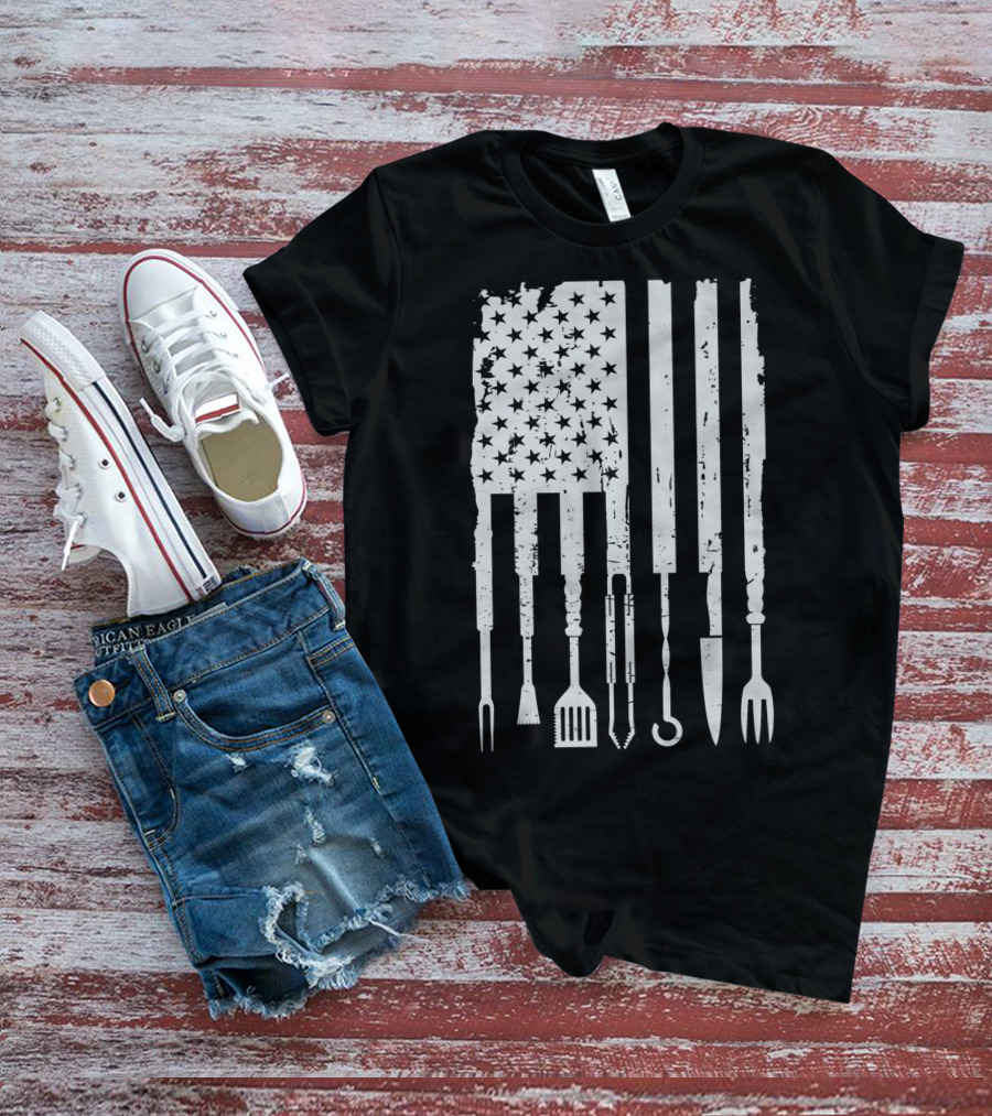 Vintage BBQ Smoker Grilling Barbecue Pitmaster American Flag Tools T-Shirt