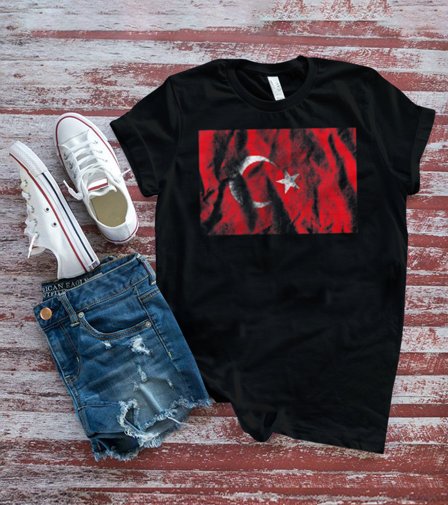 Turkey Flag Distressed Look Pocket T-Shirt