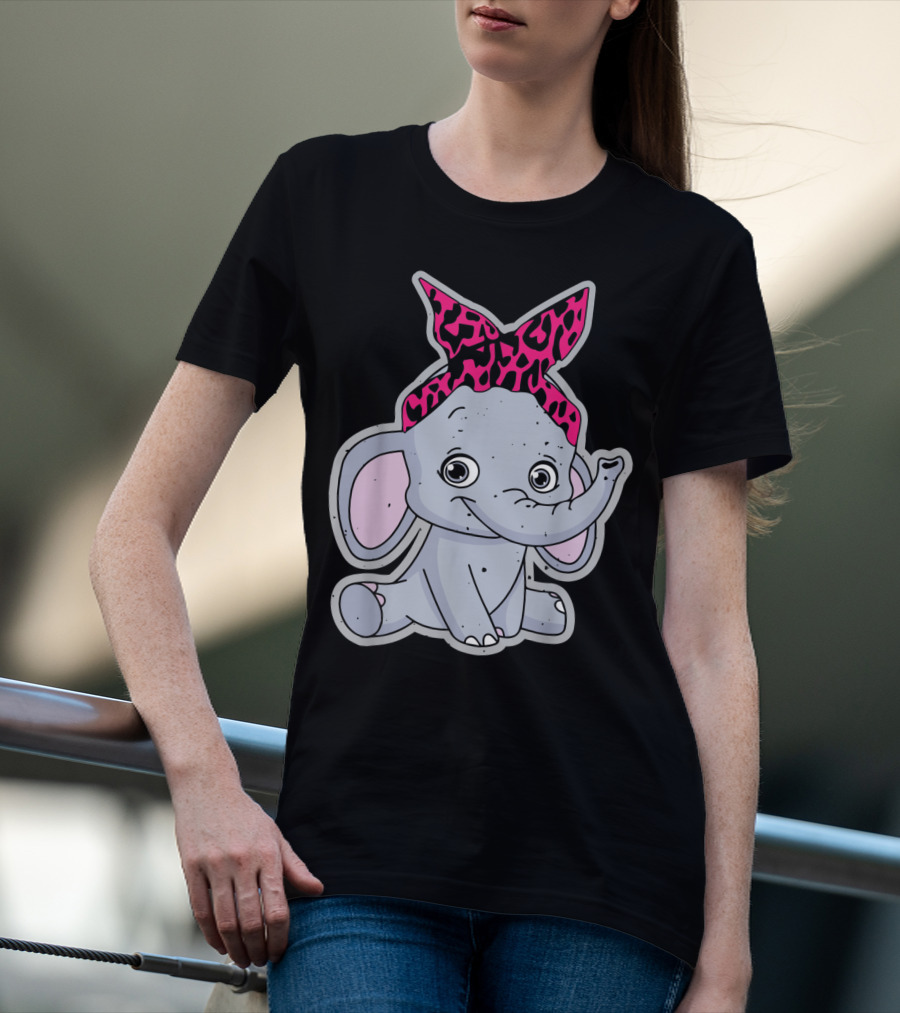 Elephants Cute Cartoon With Pink Leopard Bow T-Shirt