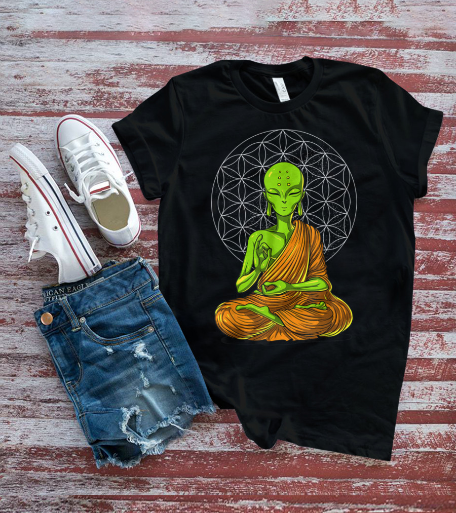 Alien Yoga Meditation Zen Namaste Buddha With Mandala Background T-Shirt