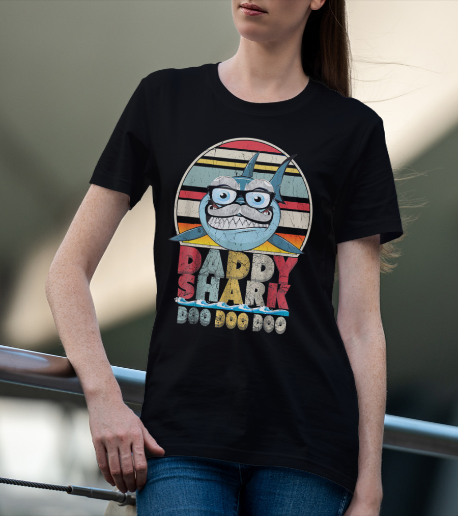 DADDY SHARK DOO DOO DOO Vintage Cute Shark With Glasses T-Shirt