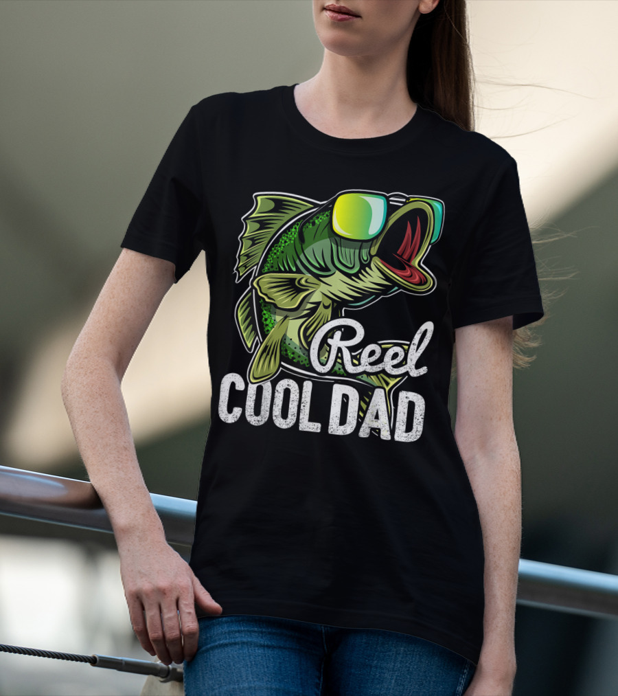 Reel Cool Dad Fishing Sunglasses Bass T-Shirt