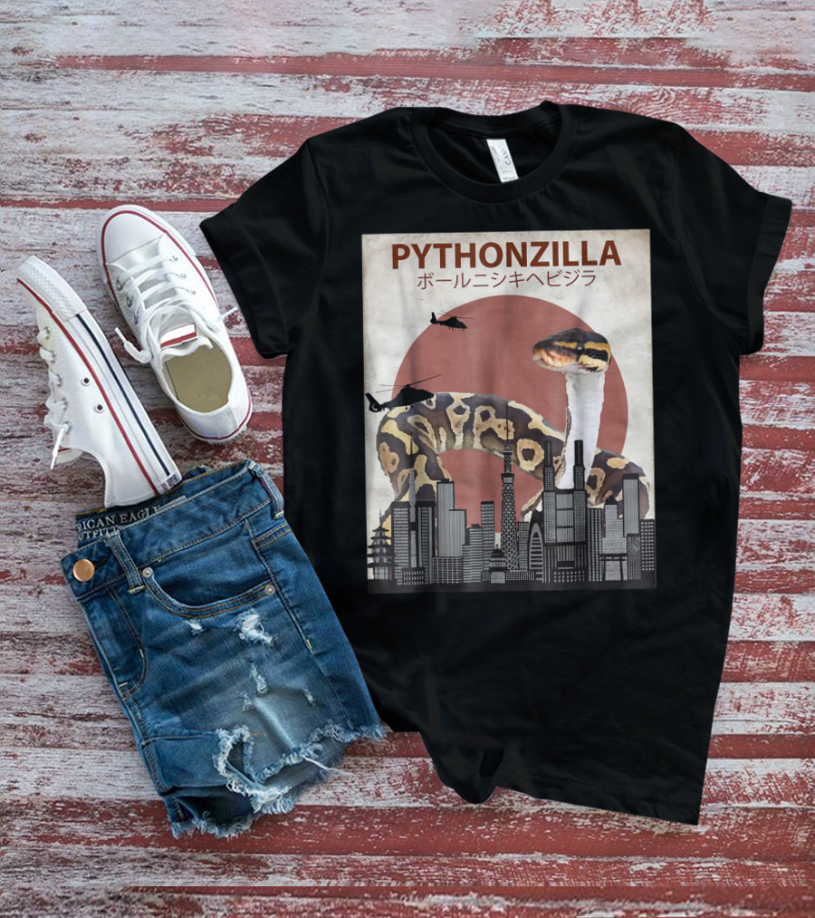 Pythonzilla Ball Python Funny Snake Skyline Helicopter Japanese Text T-Shirt