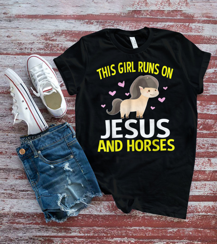 This Girl Runs On Jesus And Horses Hearts Cute Horse T-Shirt