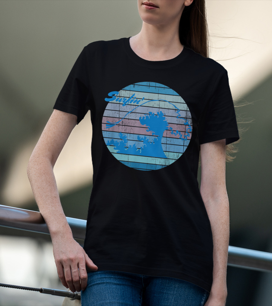 Surfin' Classic Surfing Waves Ocean Stripes T-Shirt
