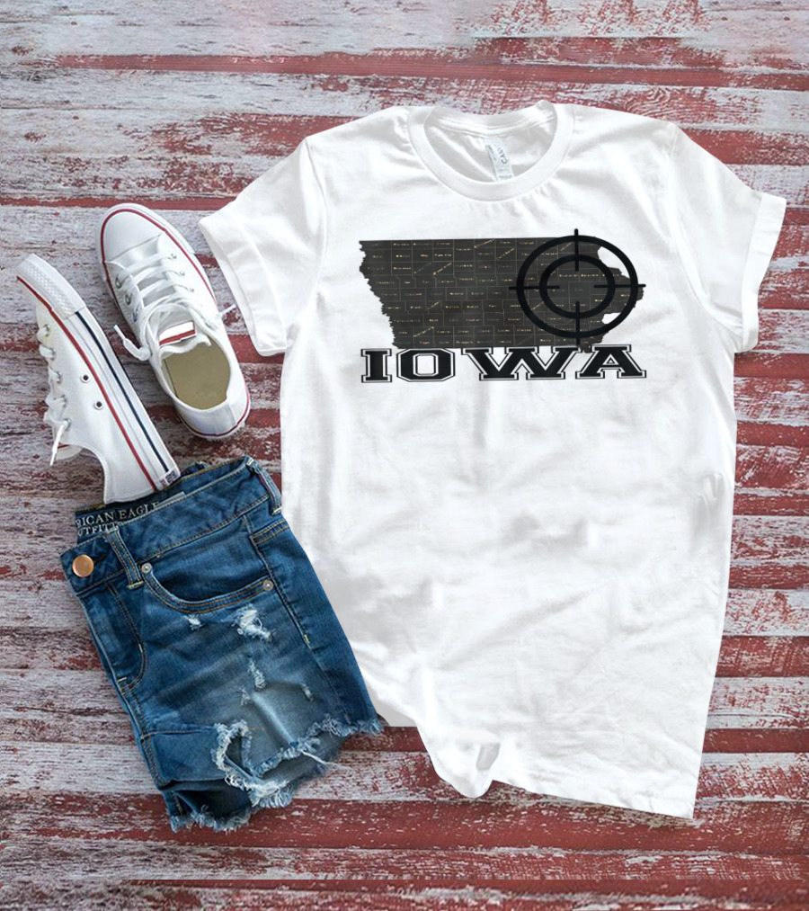 Iowa Map Vintage Fun Black With Target Overlay T-Shirt