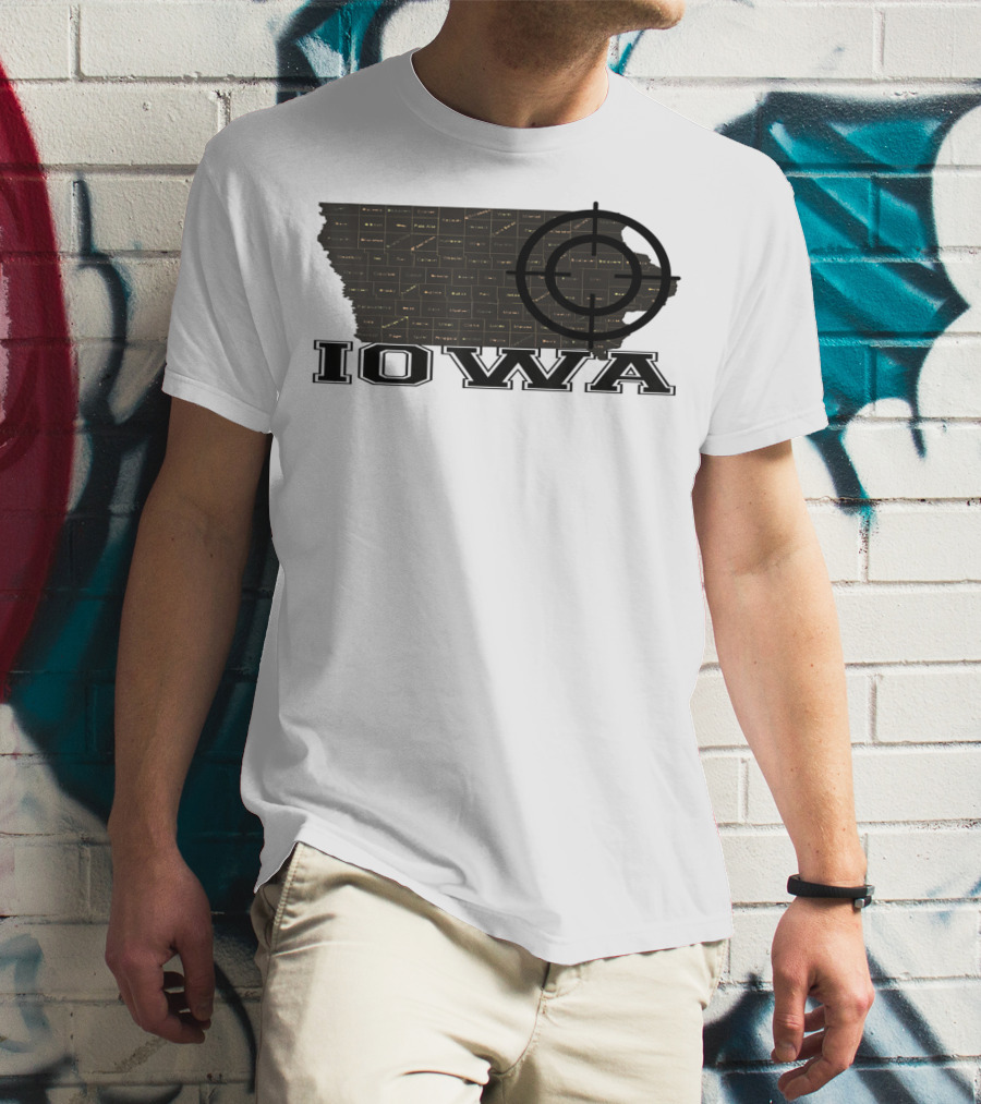 Iowa Map Vintage Fun Black With Target Overlay T-Shirt