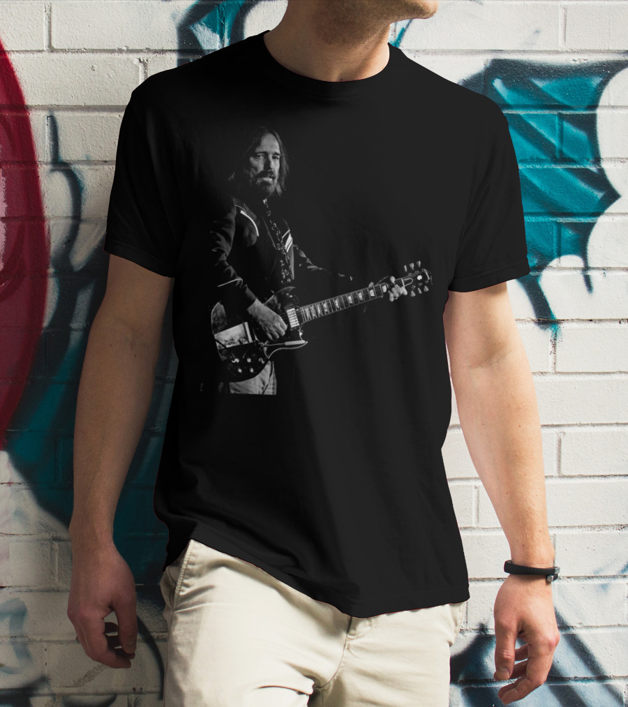 Retro Tom Petty Legends Never Die Love Guitarist T-Shirt