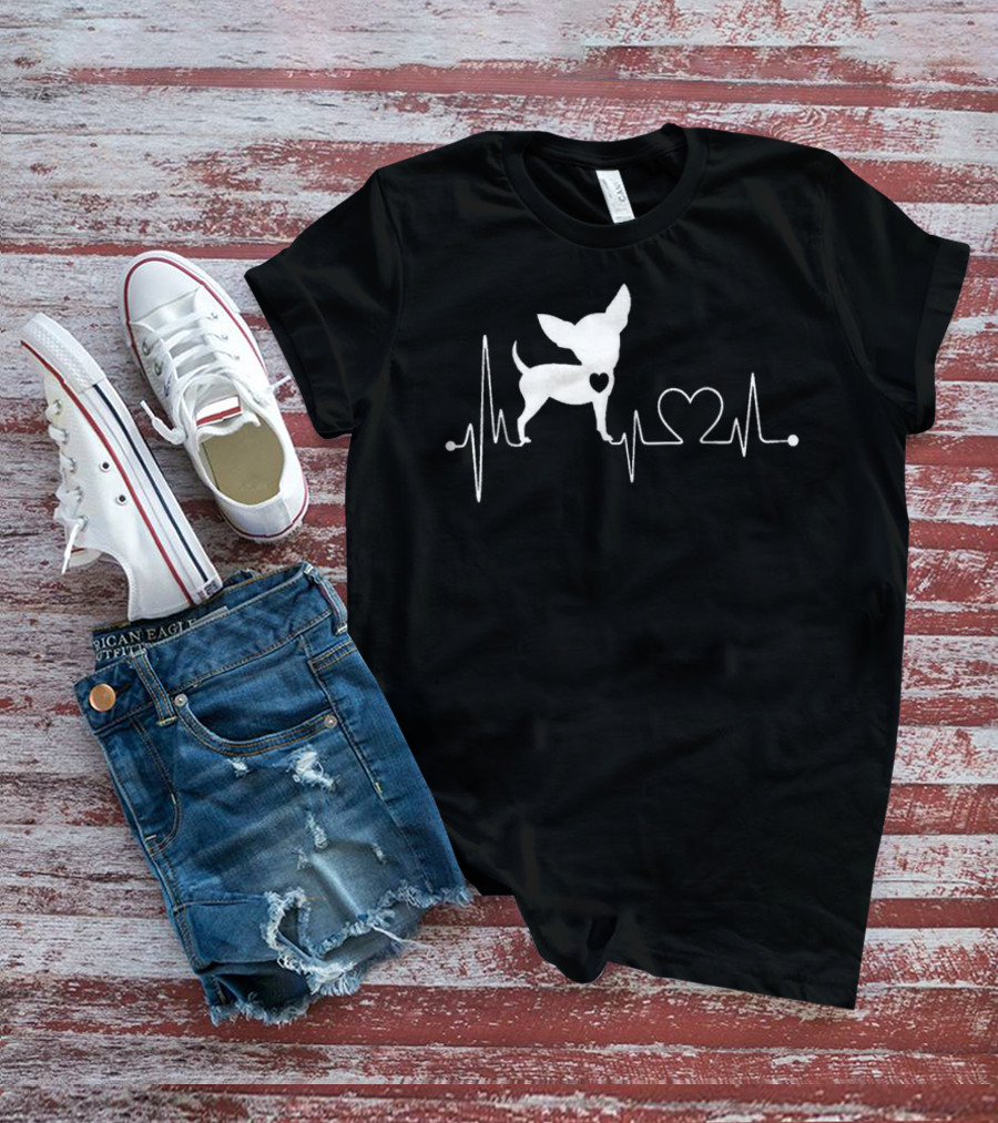 Chihuahua Dog Heartbeat Design With Heart T-Shirt