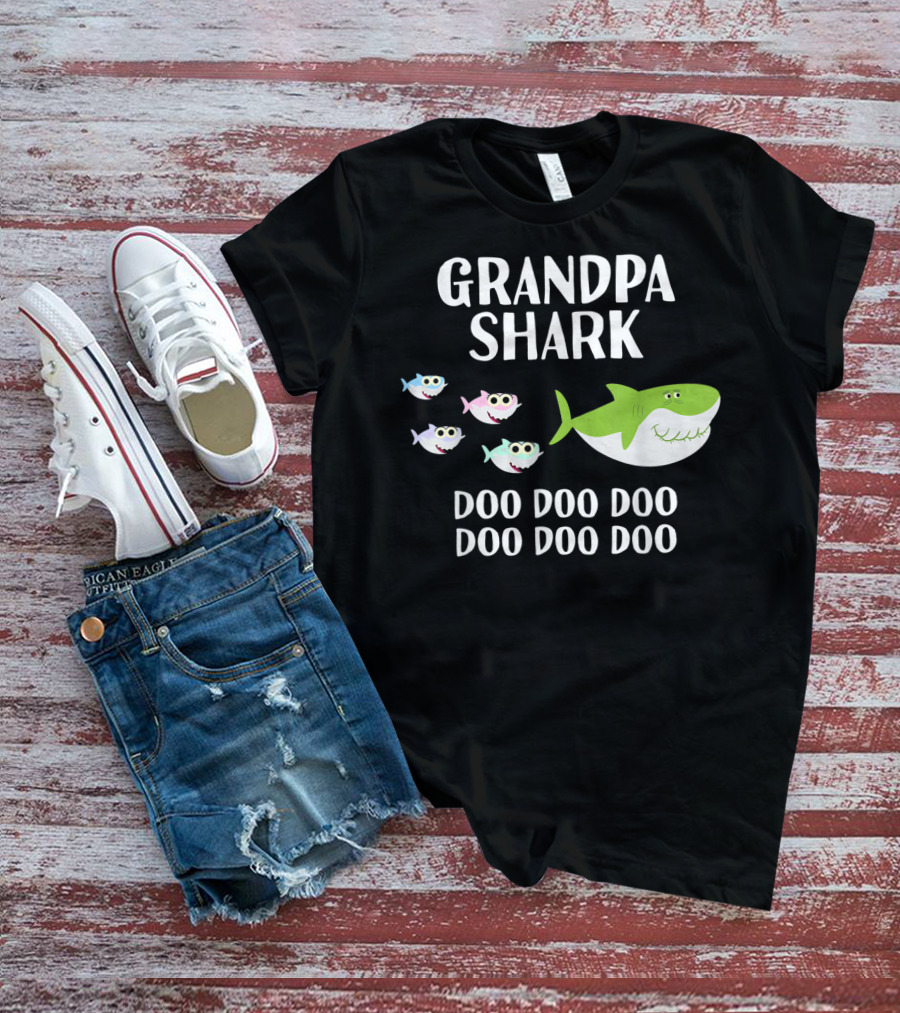 Grandpa Shark Doo Doo Doo Doo With Baby Sharks T-Shirt
