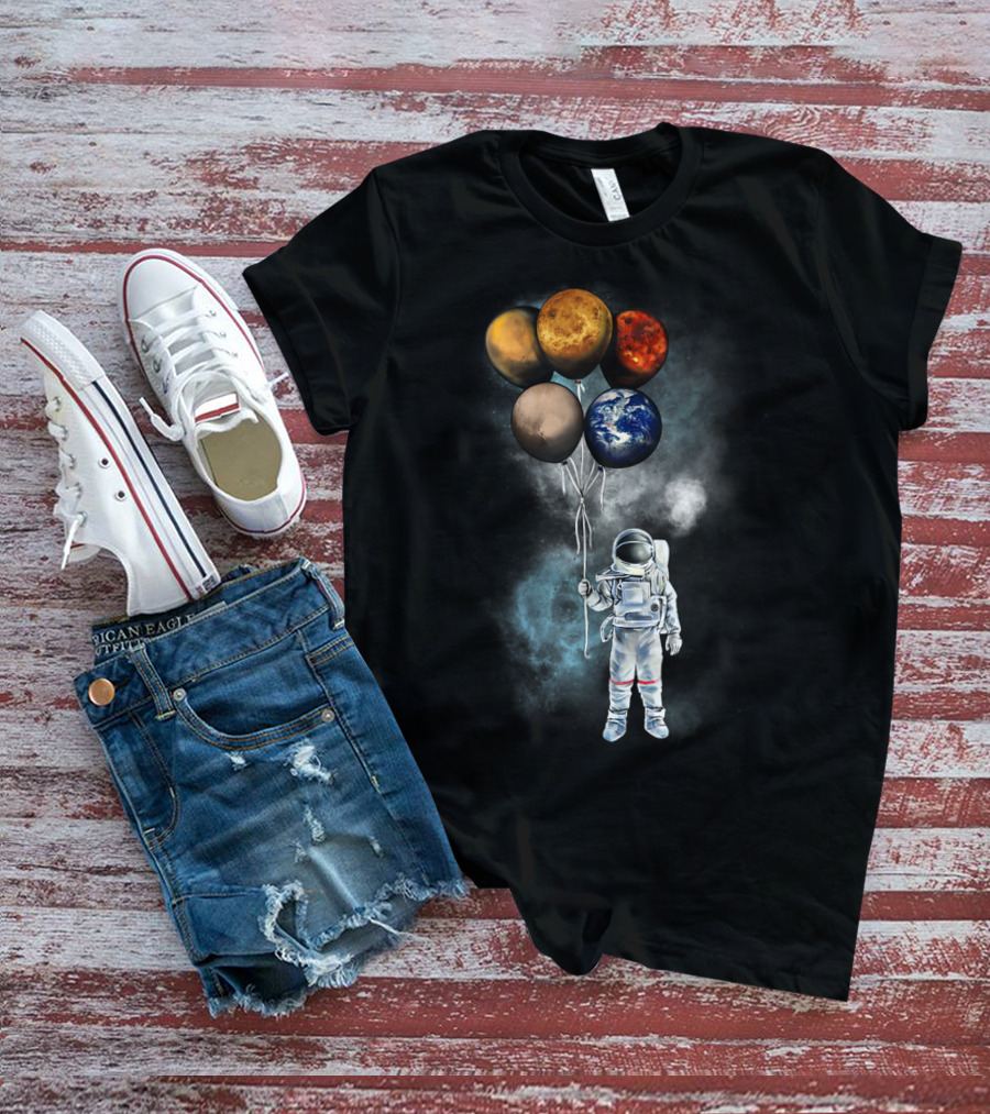 The Spaceman's Adventure Holding Planet Balloons In Outer Galaxy T-Shirt