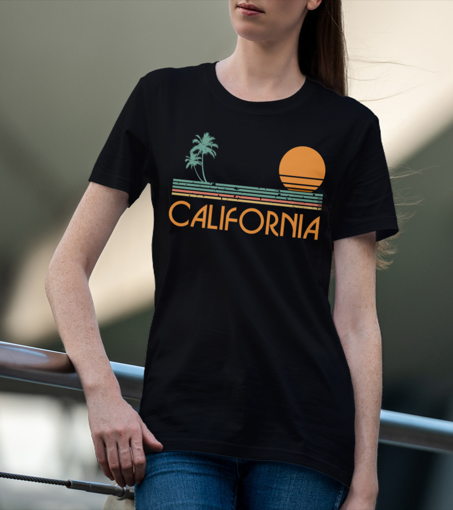 California Retro Sunset Palm Beach Vintage T-Shirt