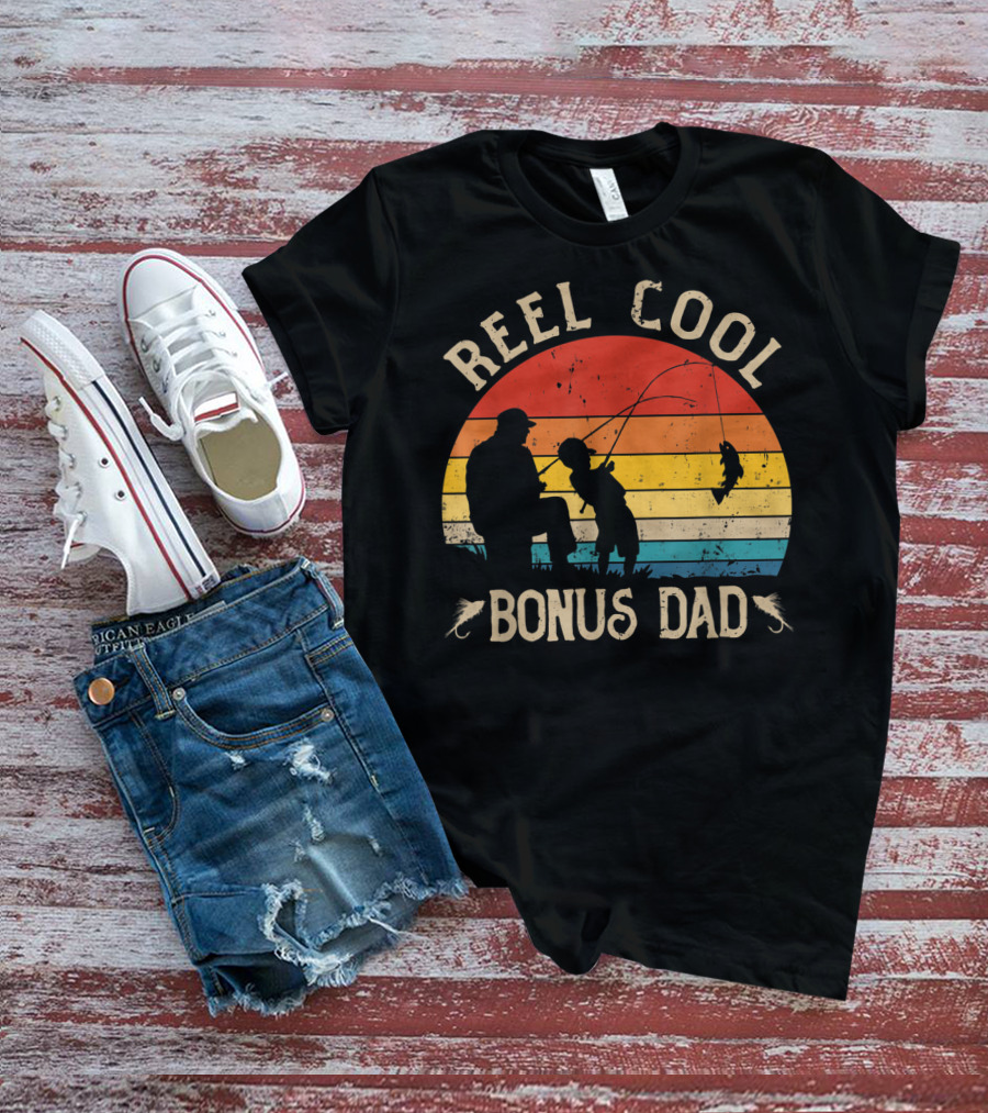 Reel Cool Bonus Dad Fishing Vintage Sunset T-Shirt