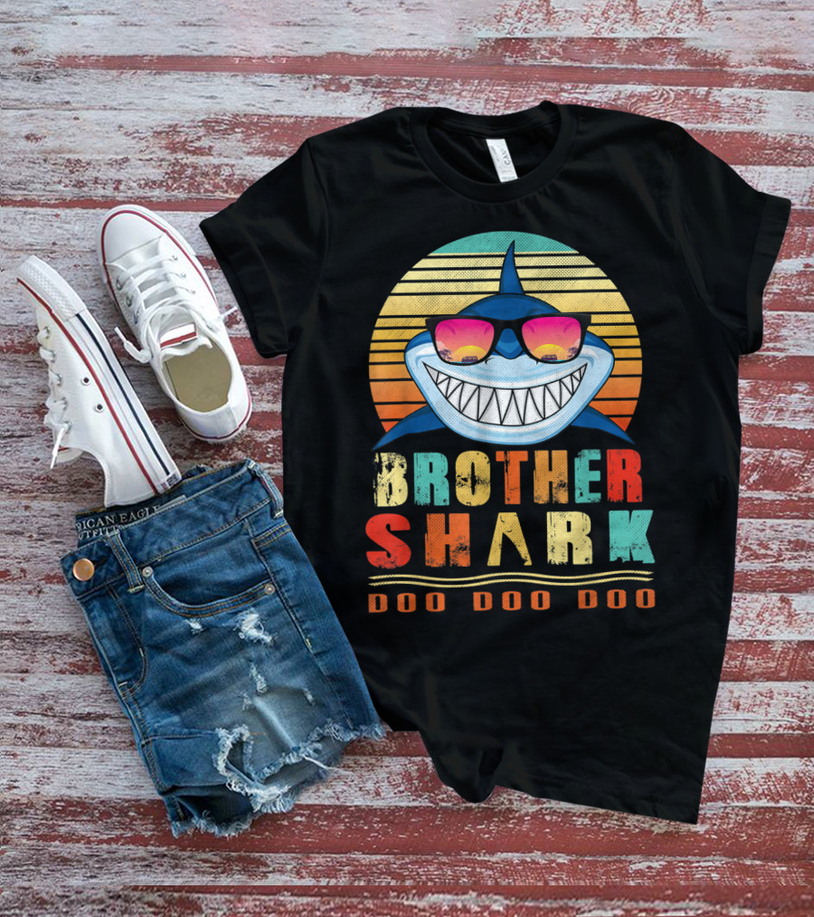 Brother Shark Doo Doo Doo Retro Vintage Sunglasses Sunset T-Shirt
