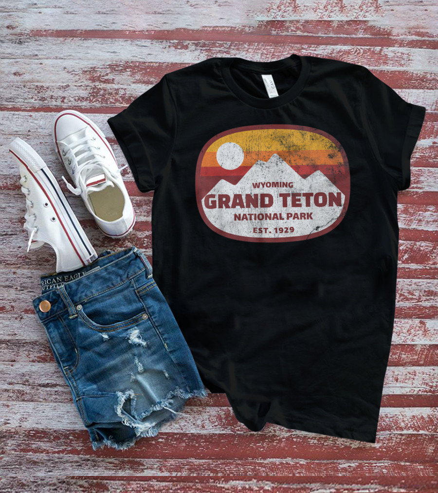 Wyoming Grand Teton National Park Est. 1929 Retro T-Shirt