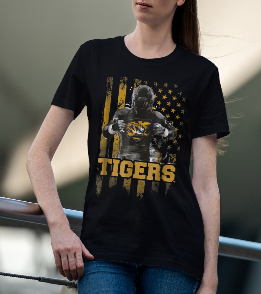 Tigers Football Mizzou Flag And Player Stars T-Shirt