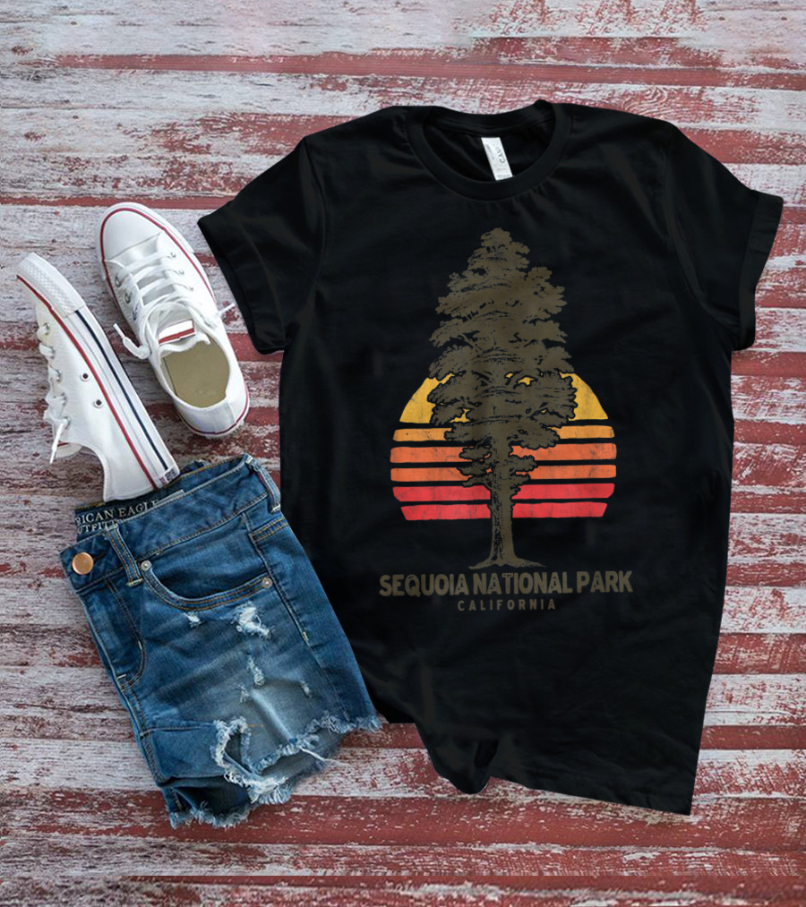 Sequoia National Park California Tree Sunset Retro Vintage Minimalist T-Shirt