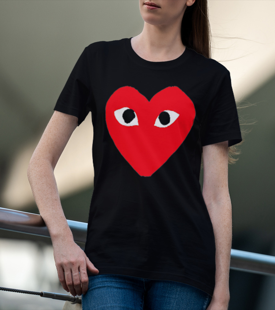 Heart For Comme Lovely In The Des - Comme Des Garçons Inspired Red Heart With Eyes T-Shirt